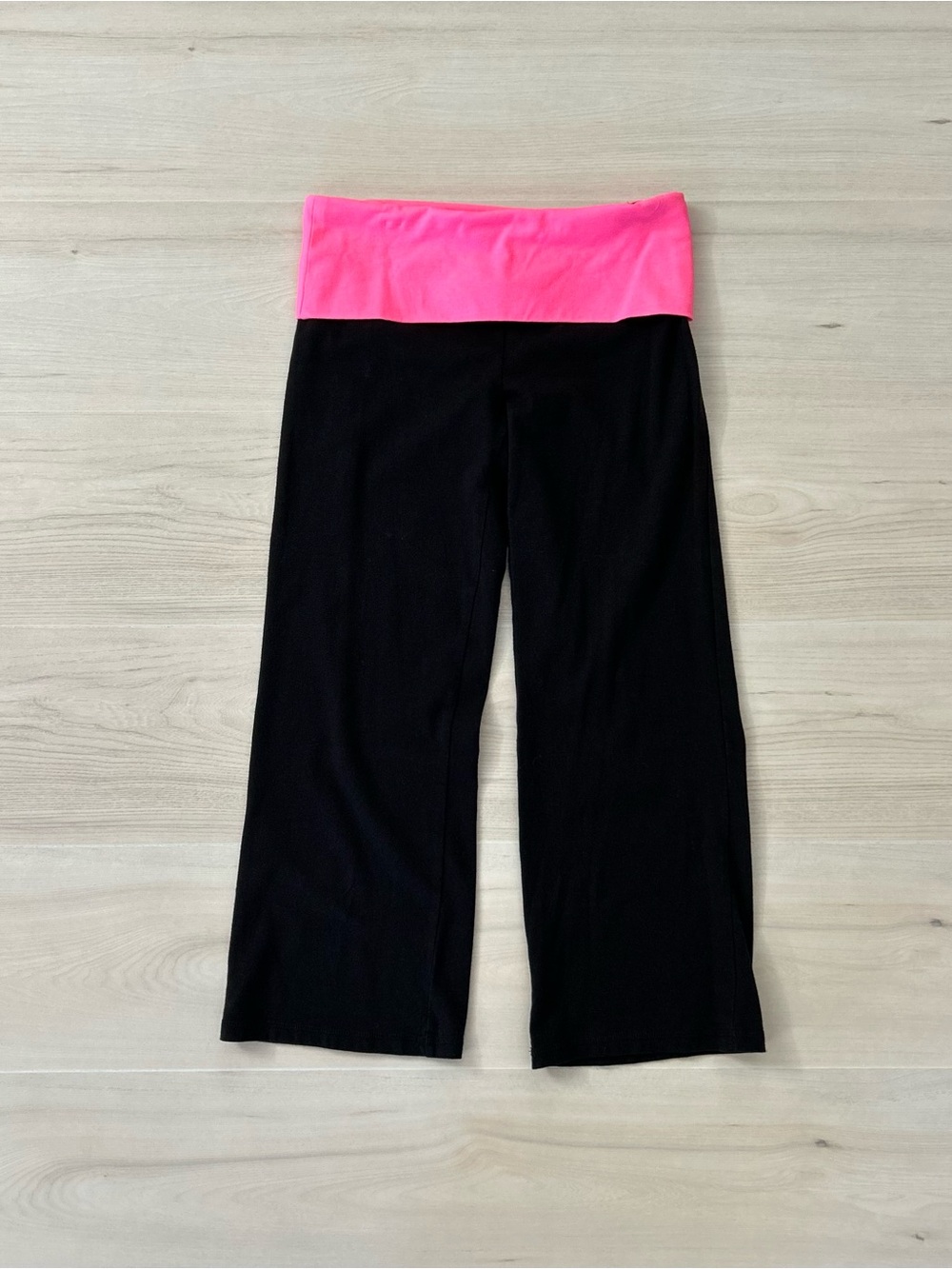 no boundaries pink and black capris foldover leggings
